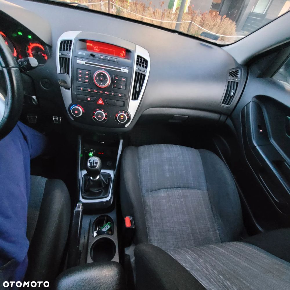 Kia ProCeed 1.6 Crdi Comfort - 9