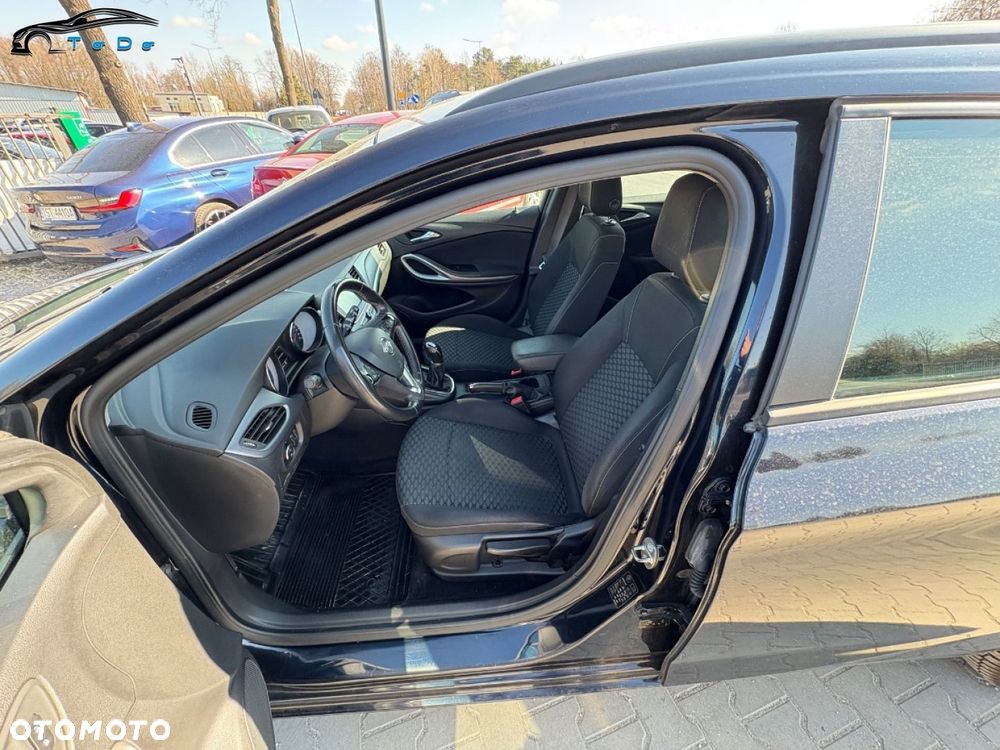 Opel Astra 1.4 Turbo Start/Stop Business - 24