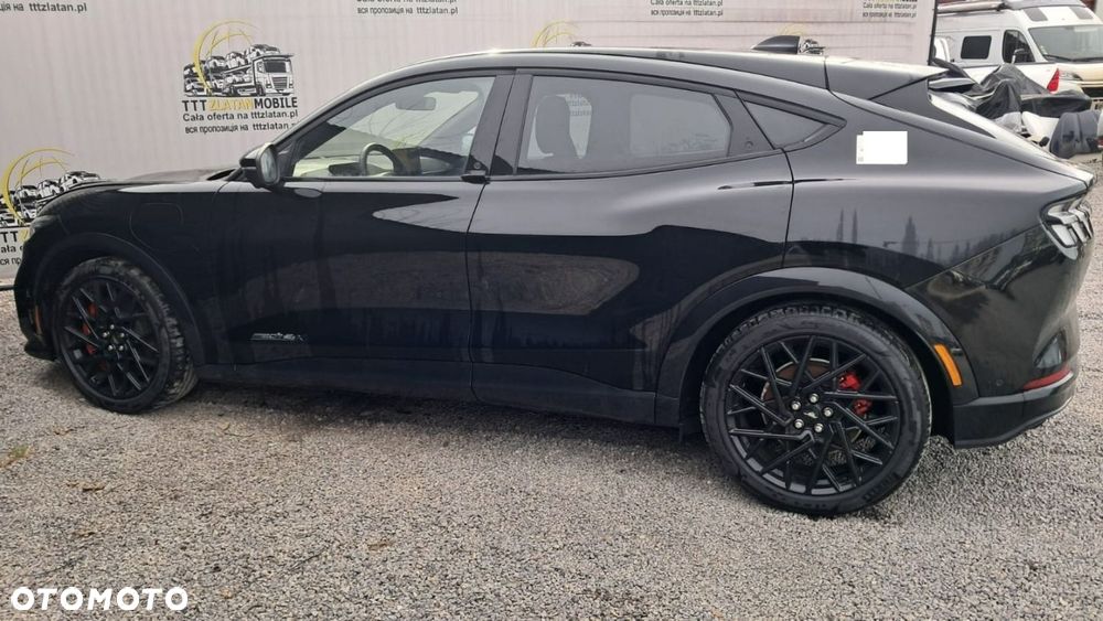 Ford Mustang Mach-E - 23