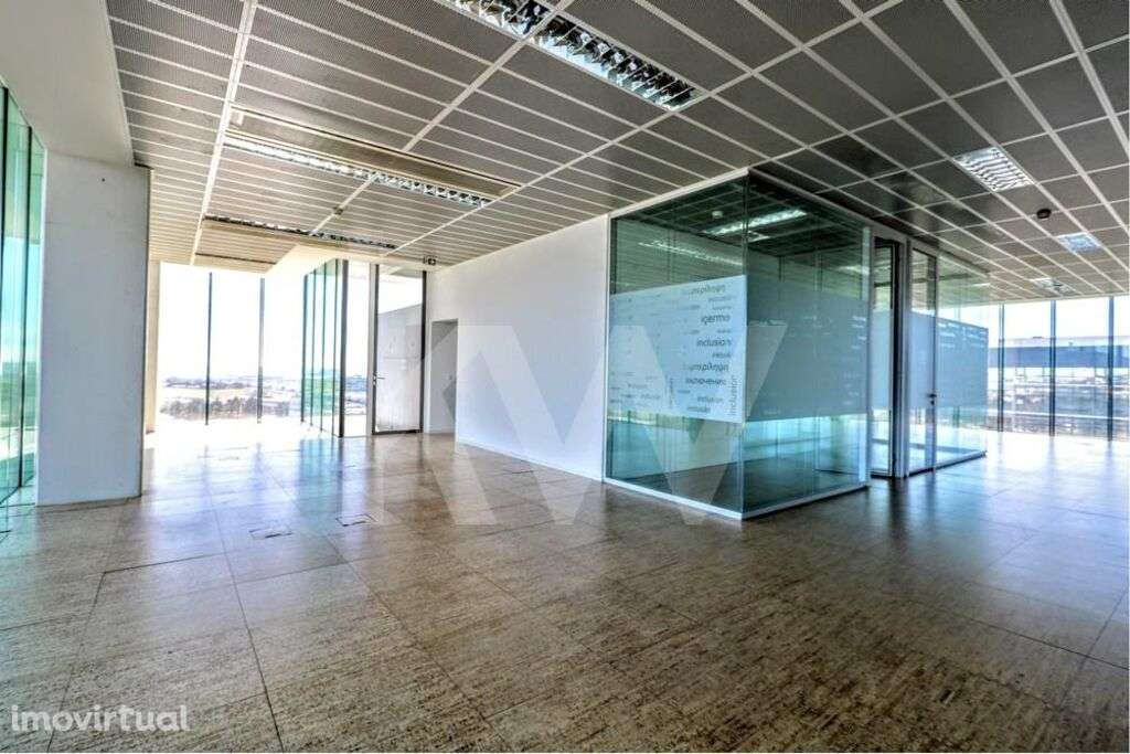 Escritórios com mais de 567 m2 no Edifício Poente do TAGUSPARK - Grande imagem: 5/15