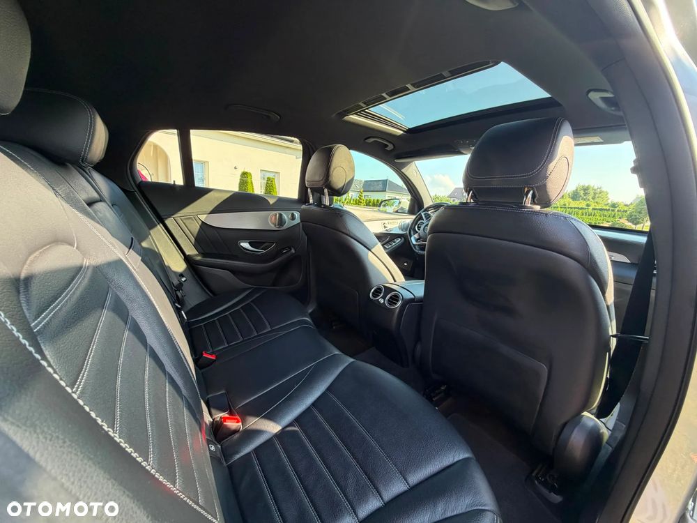 Mercedes-Benz GLC - 11