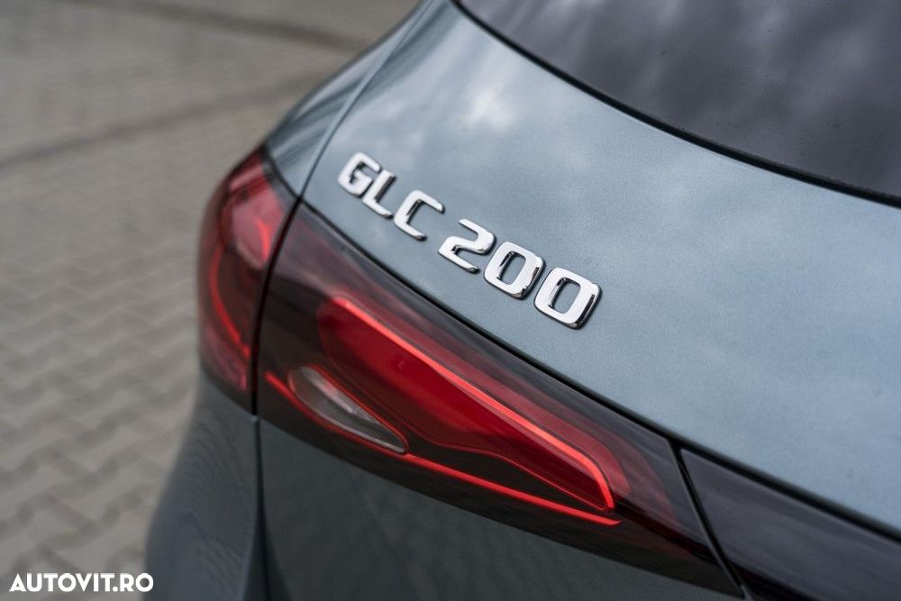 Mercedes-Benz GLC - 12