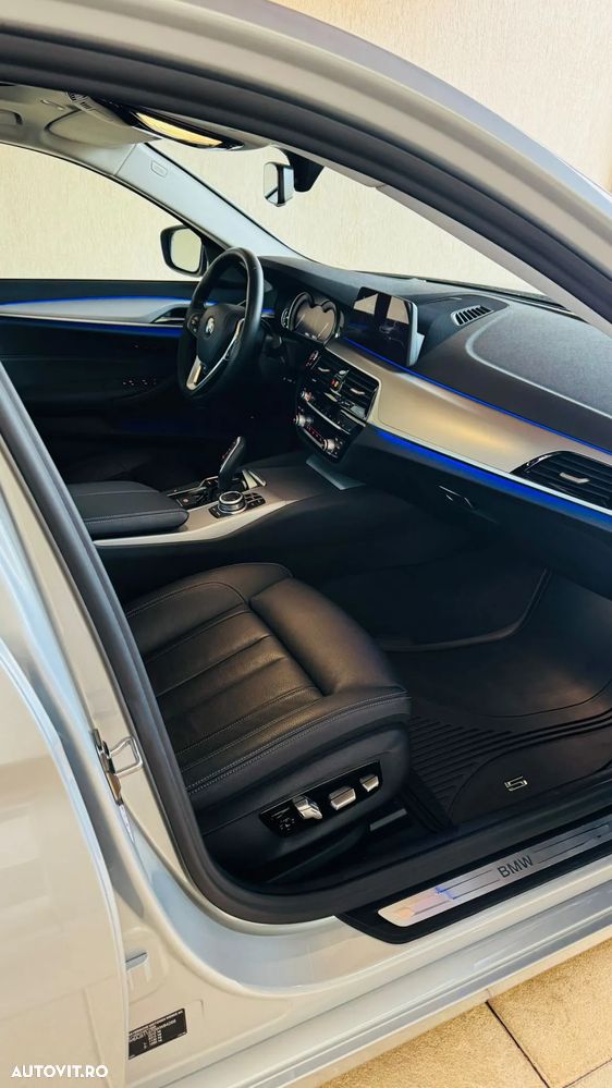 BMW Seria 5 540i Aut. Sport Line - 21