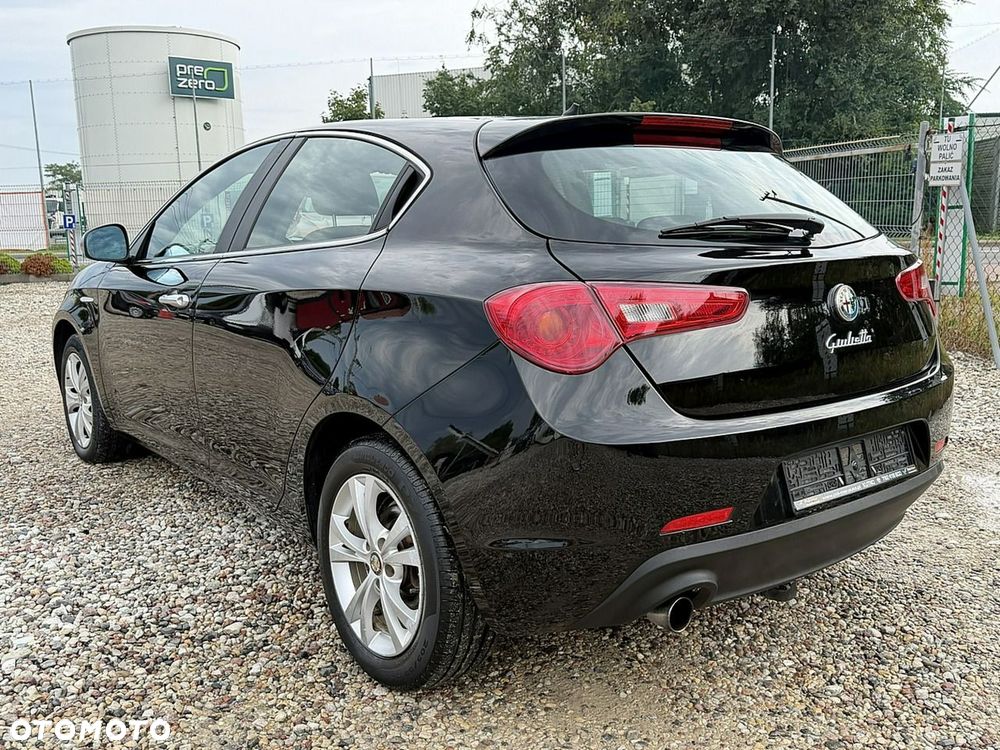Alfa Romeo Giulietta - 8