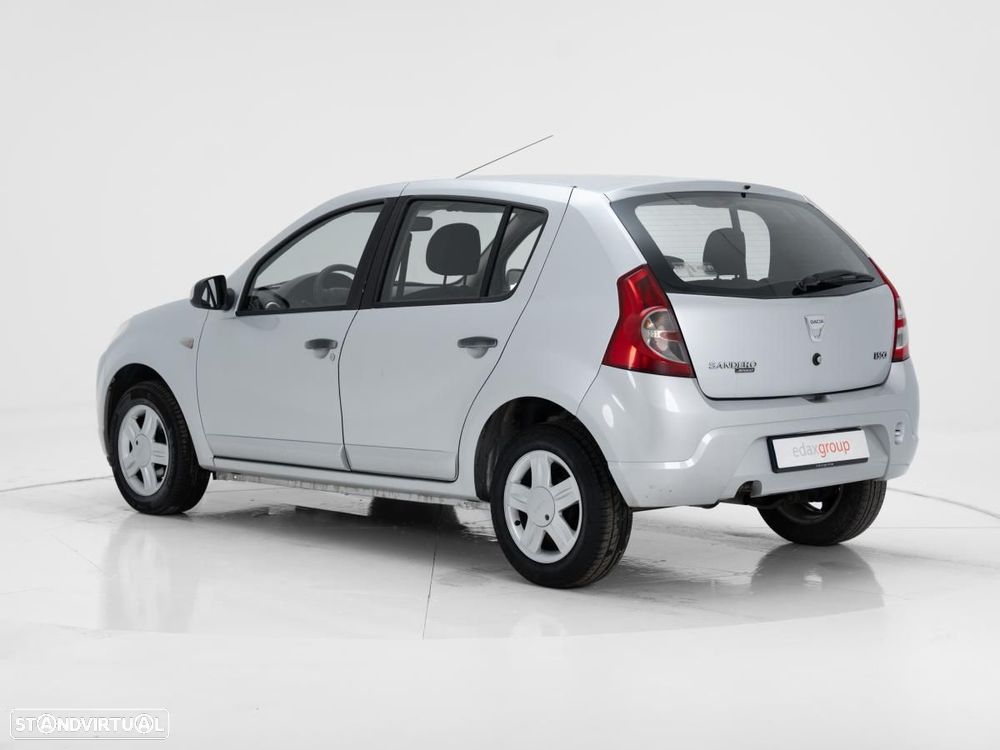 Dacia Sandero - 5