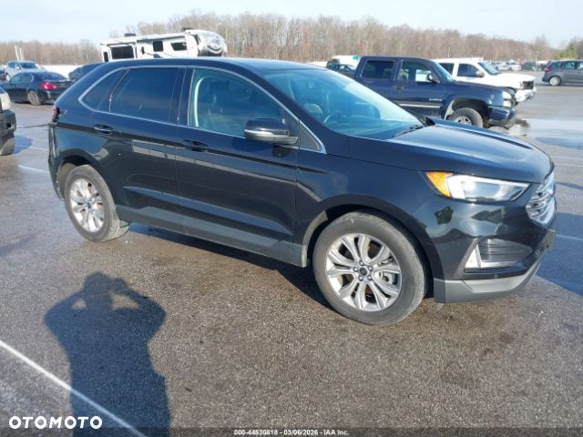 Ford Edge - 2