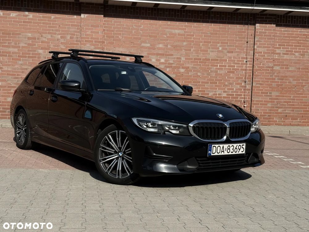 BMW 318D 2020 photo 2