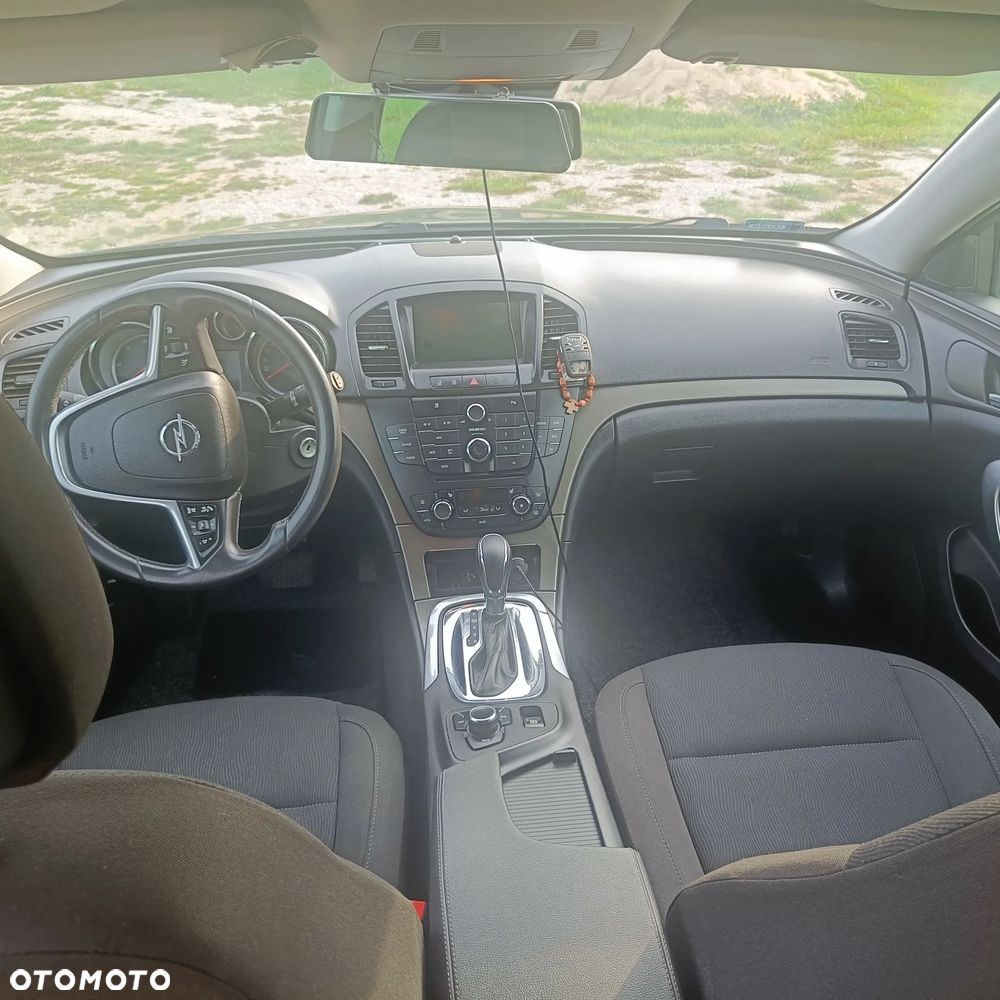 Opel Insignia - 11