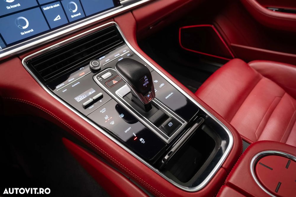 Porsche Panamera 4 - 24
