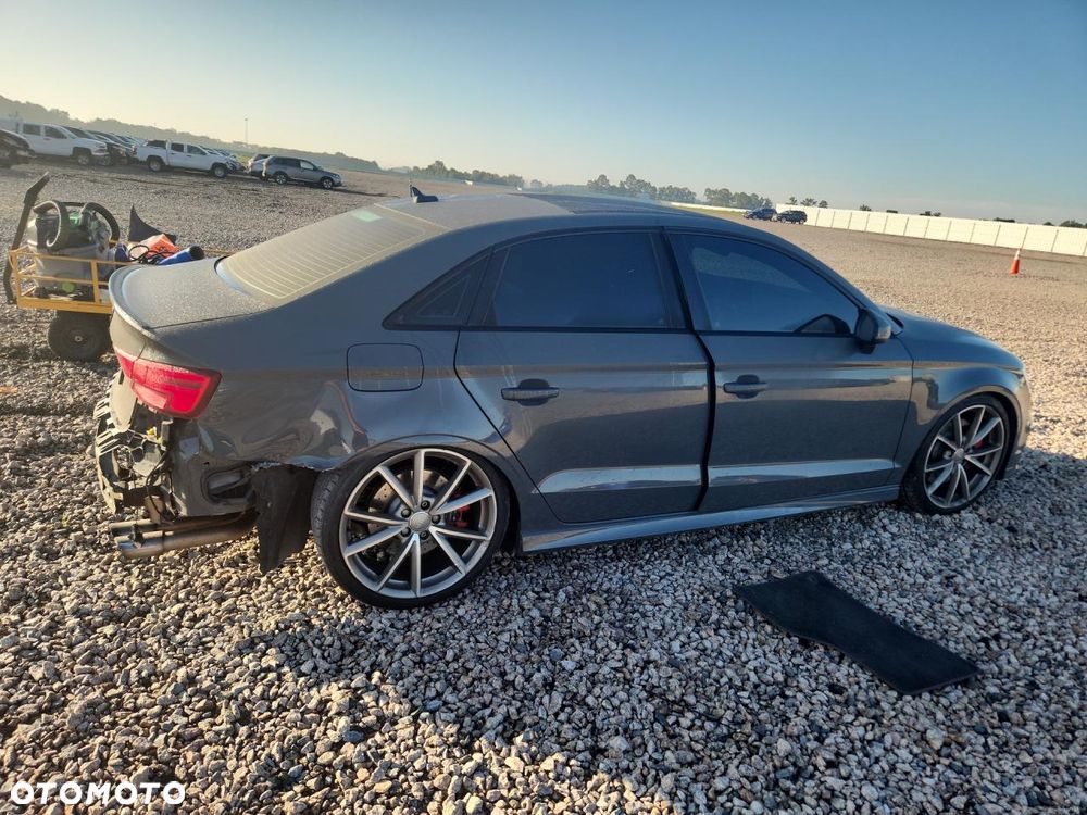 Audi S3 - 4