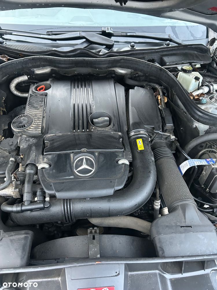 Mercedes-Benz Klasa E 250 CGI BlueEFFICIENCY Automatik Avantgarde - 7