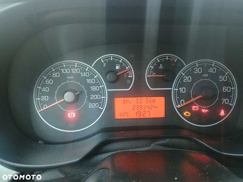 Fiat Grande Punto - 5