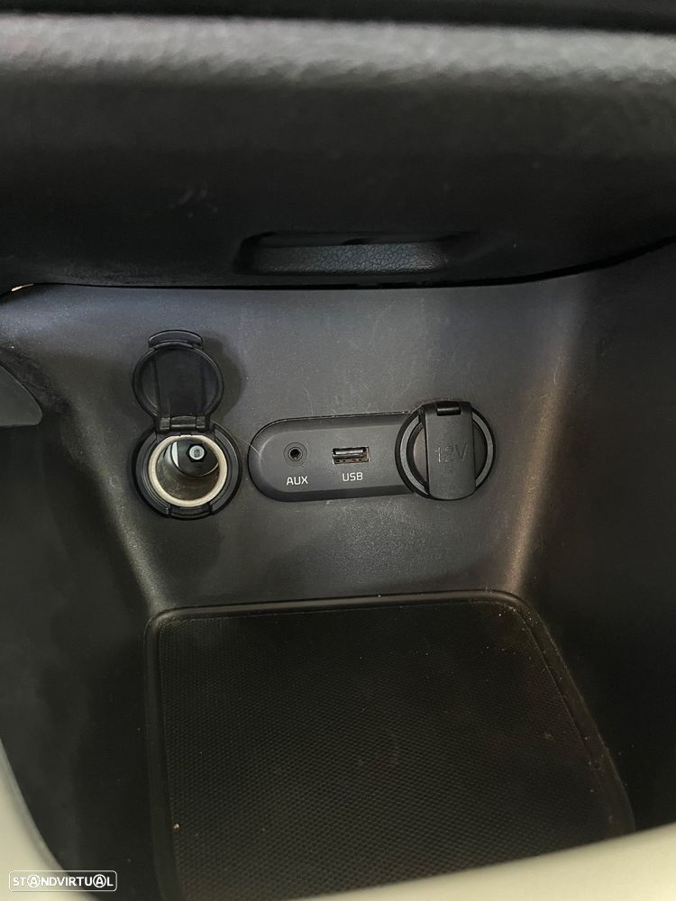 Kia Ceed SW 1.4 CRDi ECO - 12