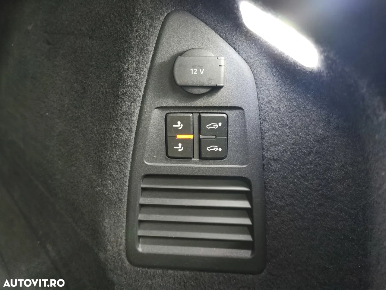 Volkswagen Touareg 3.0 V6 TDI 4Motion DPF Automatik R-Line - 9