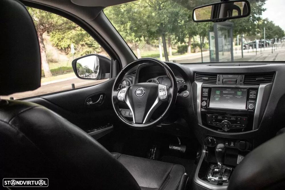 Nissan Navara 2.3 dCi CD 4WD Tekna Auto - 34