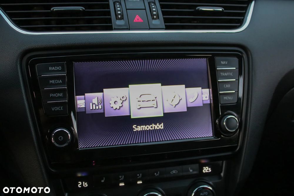 Skoda Octavia 2.0 TDI DSG RS - 37