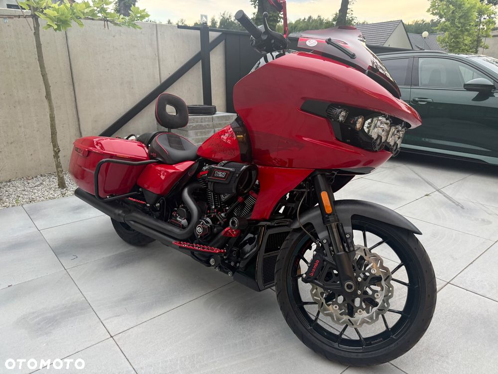 Harley-Davidson Touring Road Glide - 3