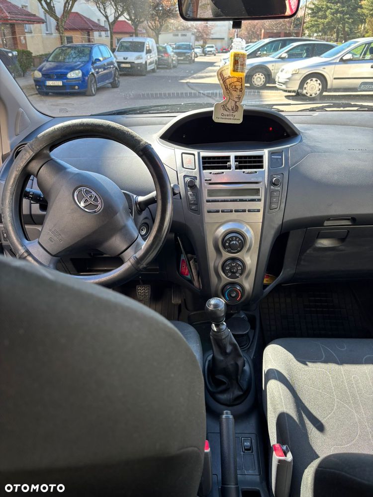 Toyota Yaris 1.33 Luna - 7
