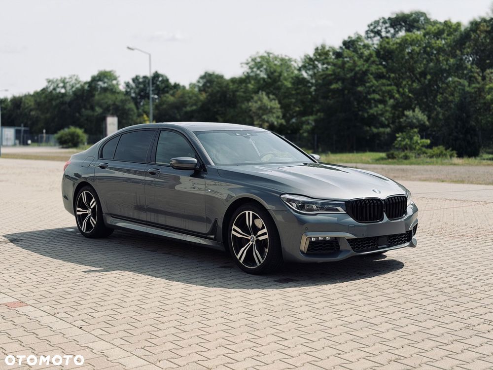 BMW Seria 7 750Li xDrive - 3