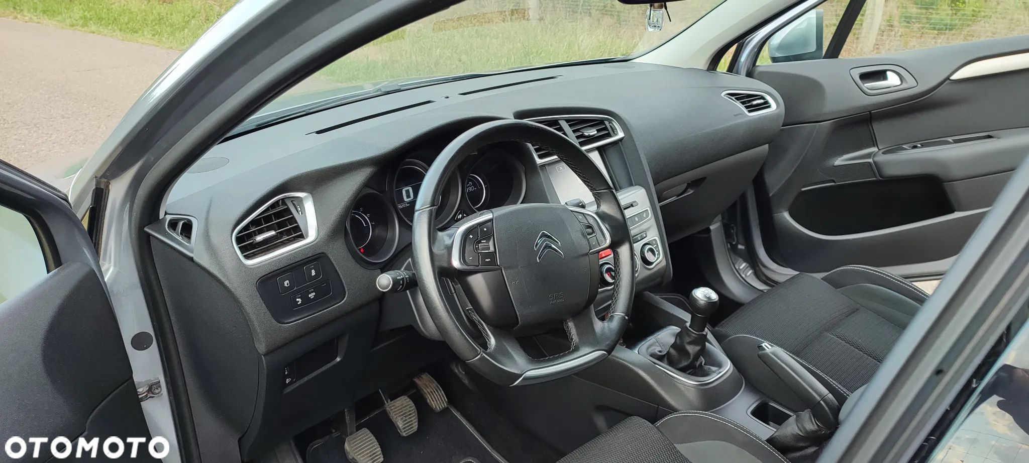 Citroën C4 BlueHDi 100 Stop&Start 86g Selection - 13