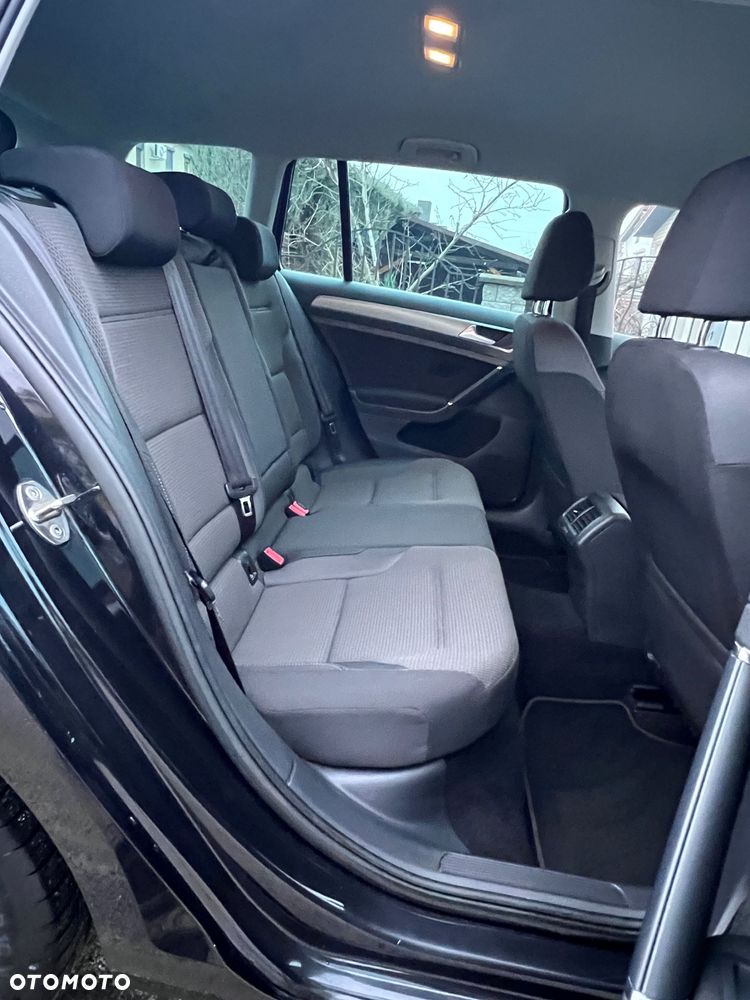 Volkswagen Golf 1.6 TDI BlueMotion Technology Comfortline - 23