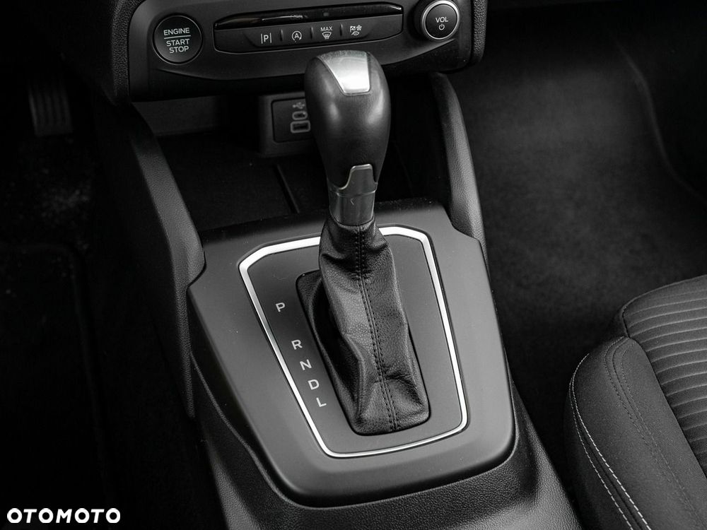 Ford Focus SW 1.0 EcoBoost Hybrid TITANIUM - 19