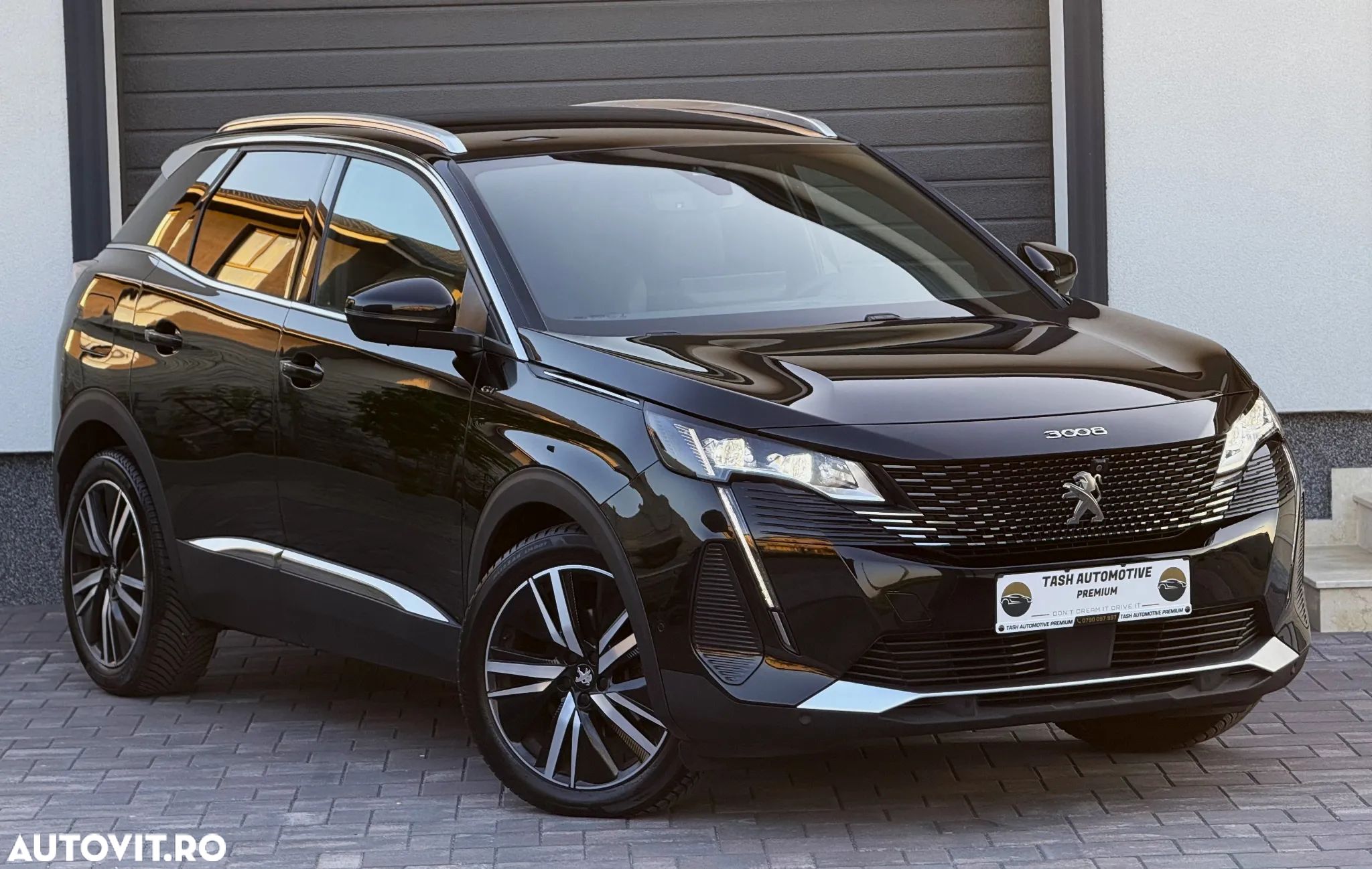 Peugeot 3008 PureTech 130 Stop & Start GPF EAT8 GT - 1