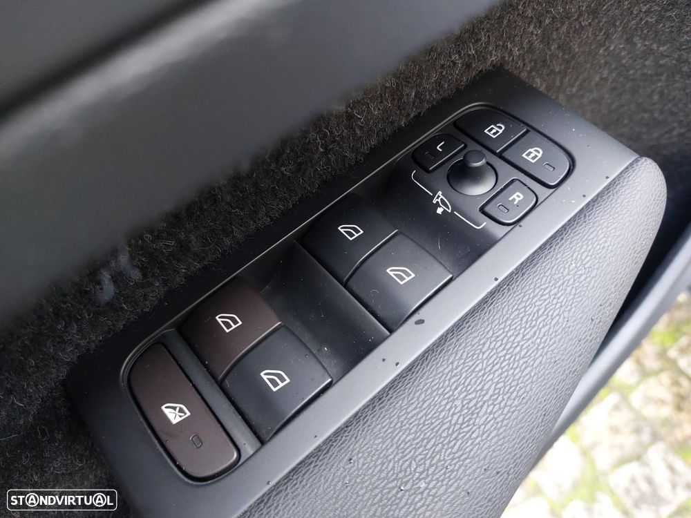 Volvo XC 40 1.5 T5 PHEV Inscription - 18