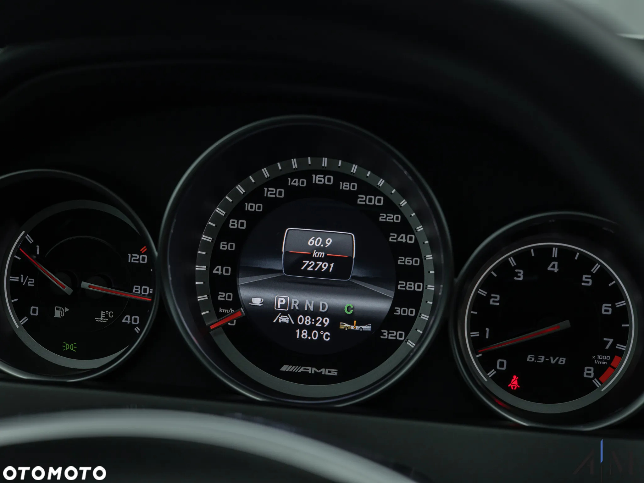 Mercedes-Benz Klasa C 63 AMG Coupe AMG SPEEDSHIFT MCT AMG Performance Package - 35