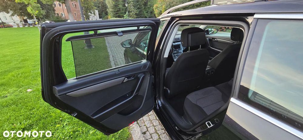 Volkswagen Passat 2.0 TDI Comfortline DSG - 12