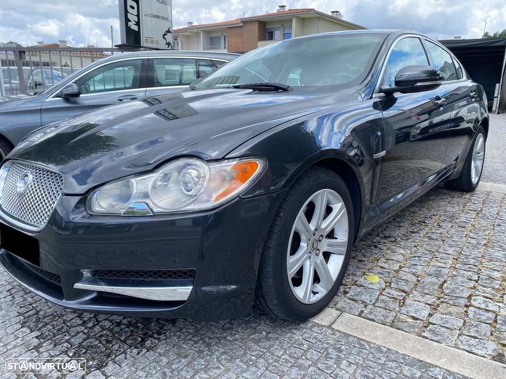 Jaguar XF 3.0 D V6 Premium Luxury - 8