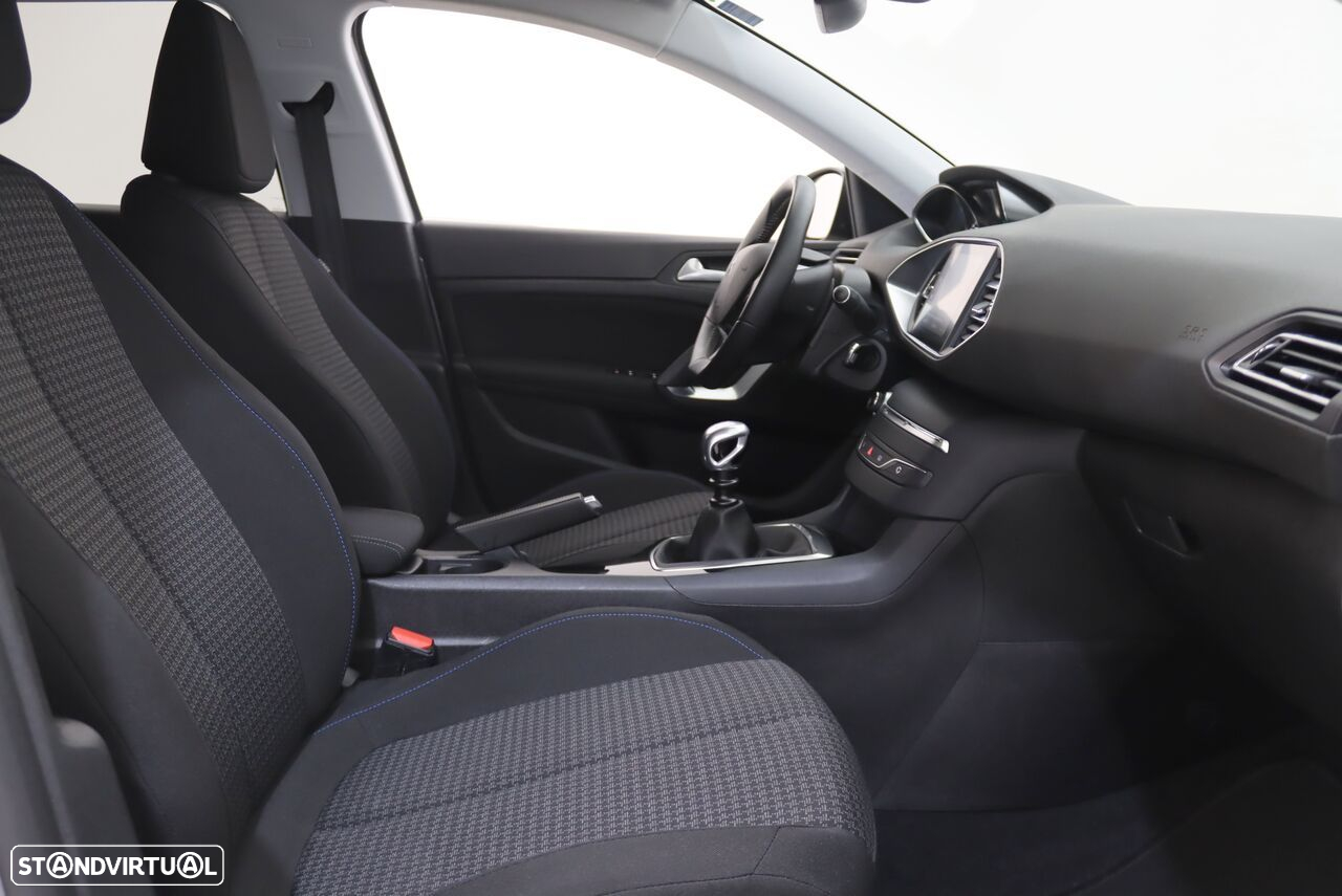 Peugeot 308 SW 1.2 PureTech Style - 7