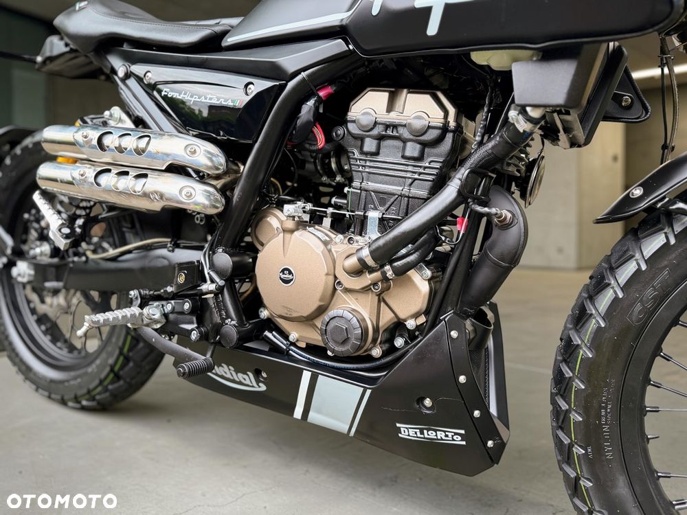 Mondial HPS 125 - 26