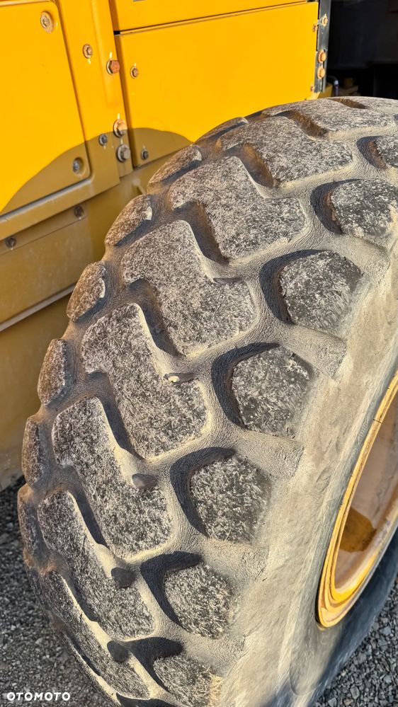 Caterpillar 120 M2 AWD - 17