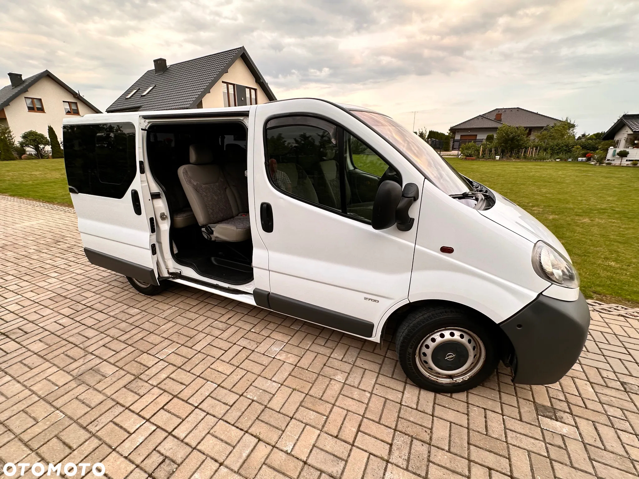 Opel Vivaro 1.9 CDTI L1H1 Tour - 32
