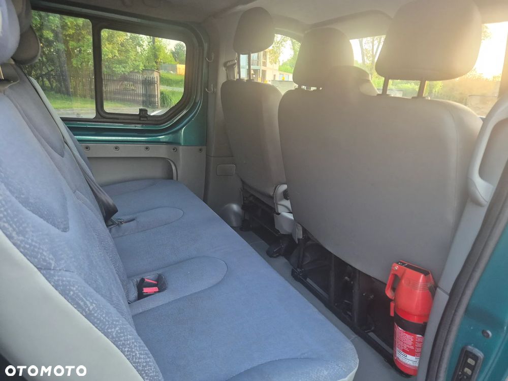 Renault Trafic - 22