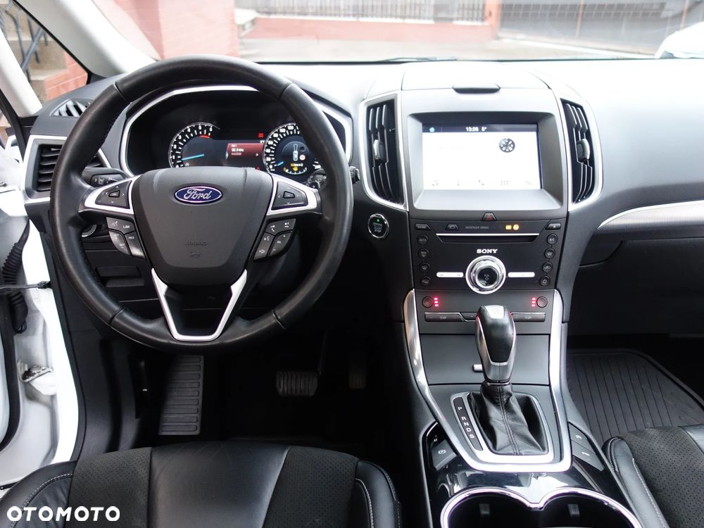 Ford S-Max 2.0 TDCi 4WD Titanium PowerShift - 29