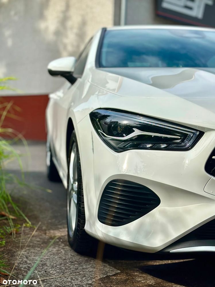 Mercedes-Benz CLA 200 mHEV 7G-DCT - 4