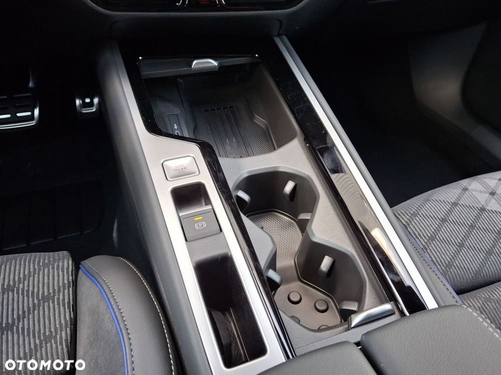 Volkswagen Passat - 23