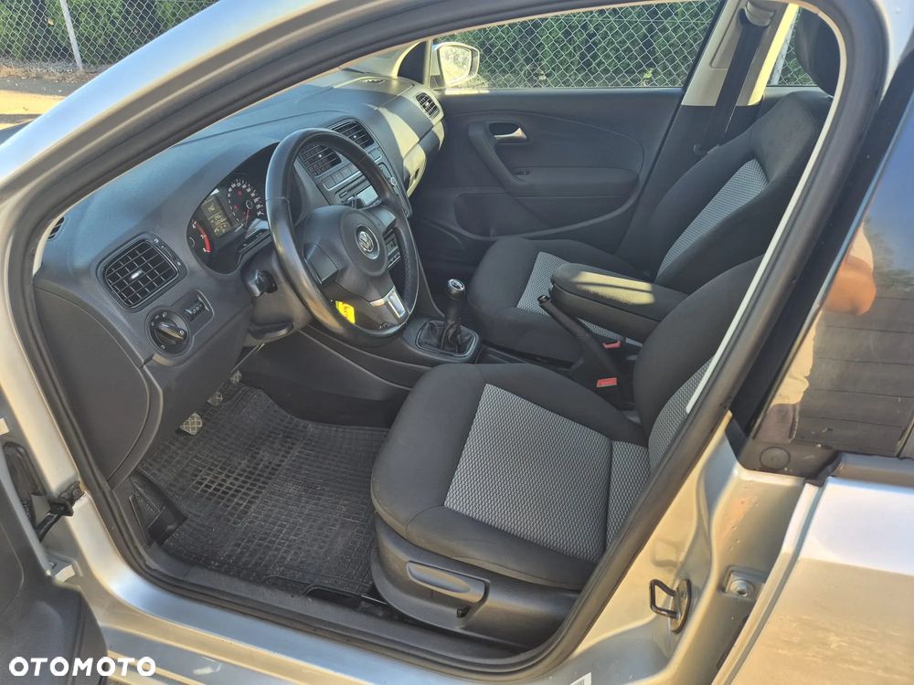 Volkswagen Polo - 19
