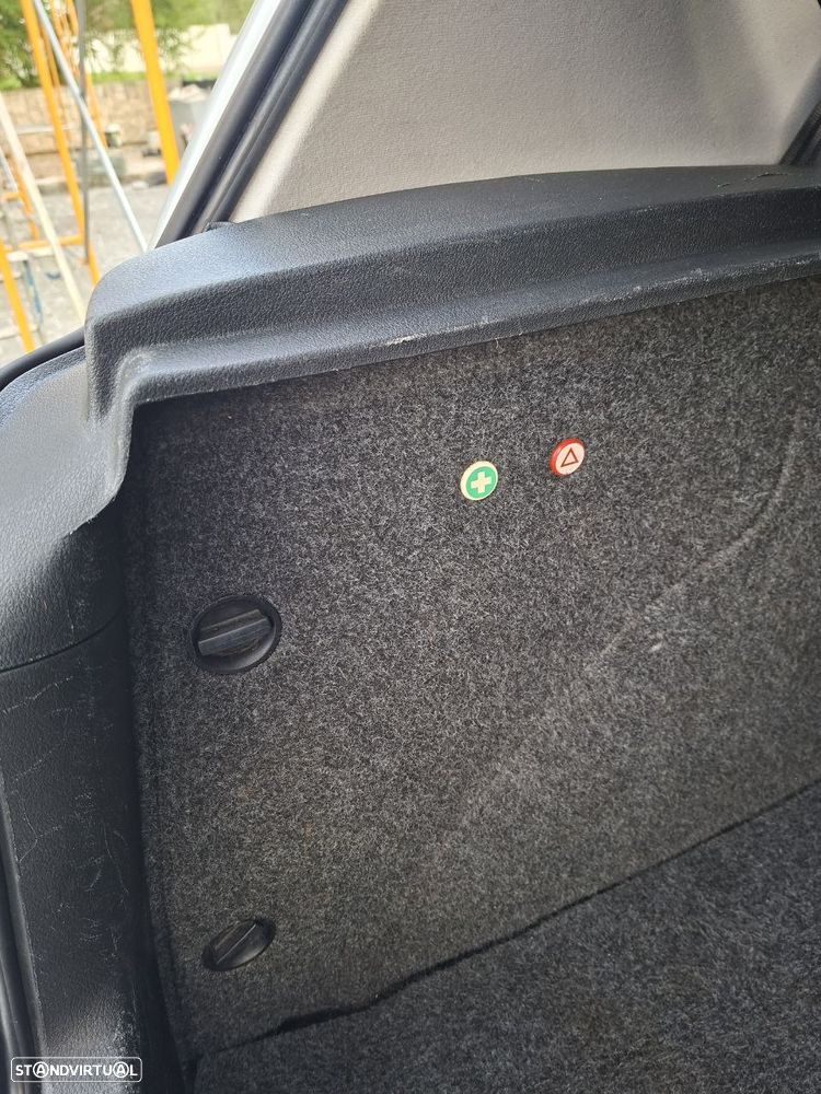 VW Golf 1.4i Confortline AC - 29