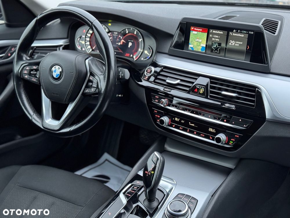 BMW Seria 5 520d - 15