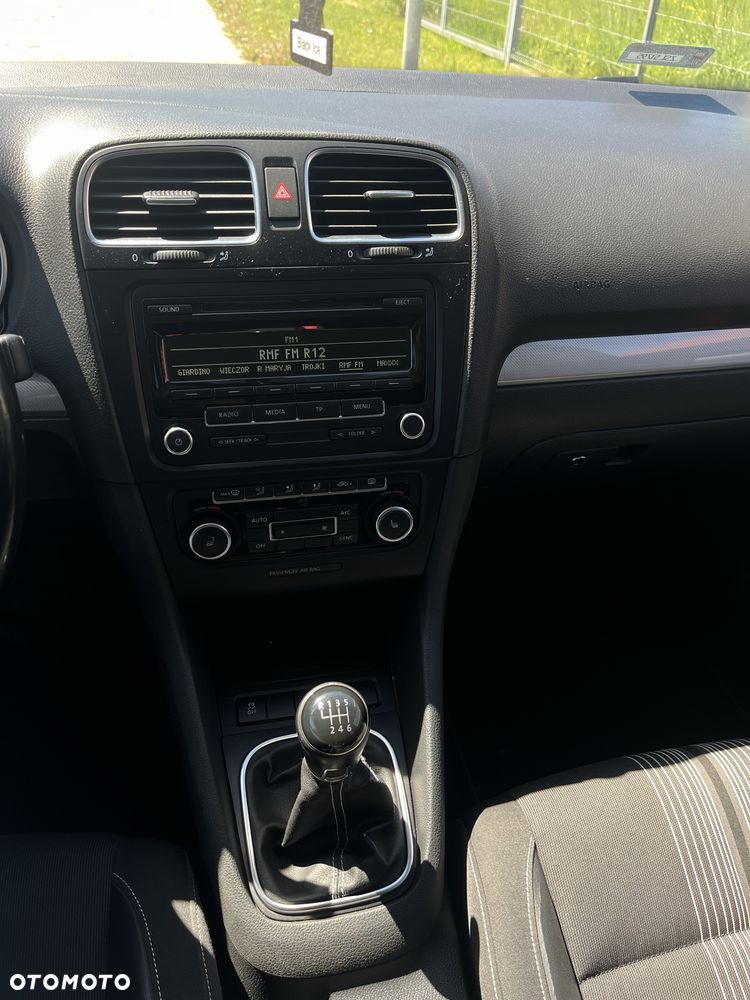 Volkswagen Golf - 5