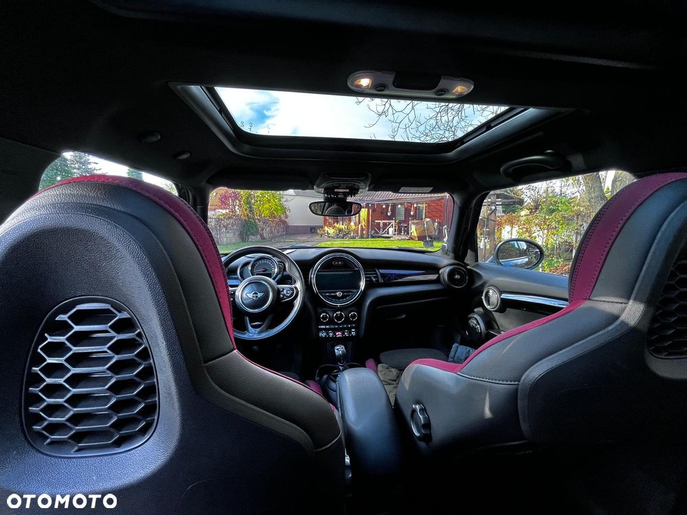 MINI Cooper S Standard - 8