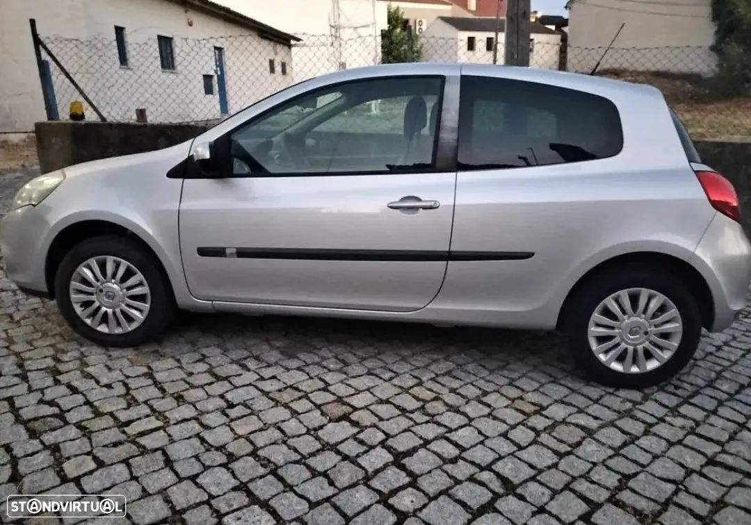 Renault Clio 1.2 TCE GT J15 - 1