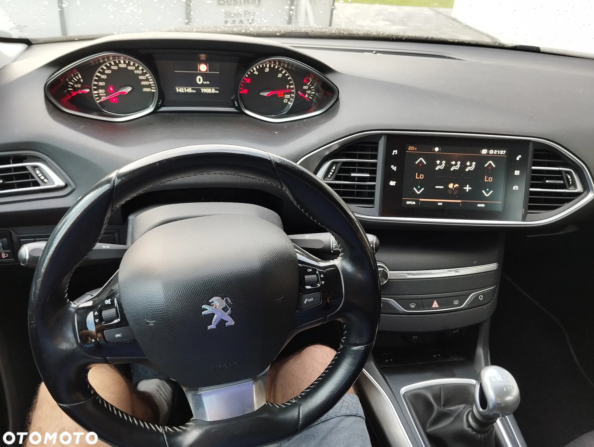 Peugeot 308 BlueHDi FAP 130 Stop & Start Allure Pack - 11