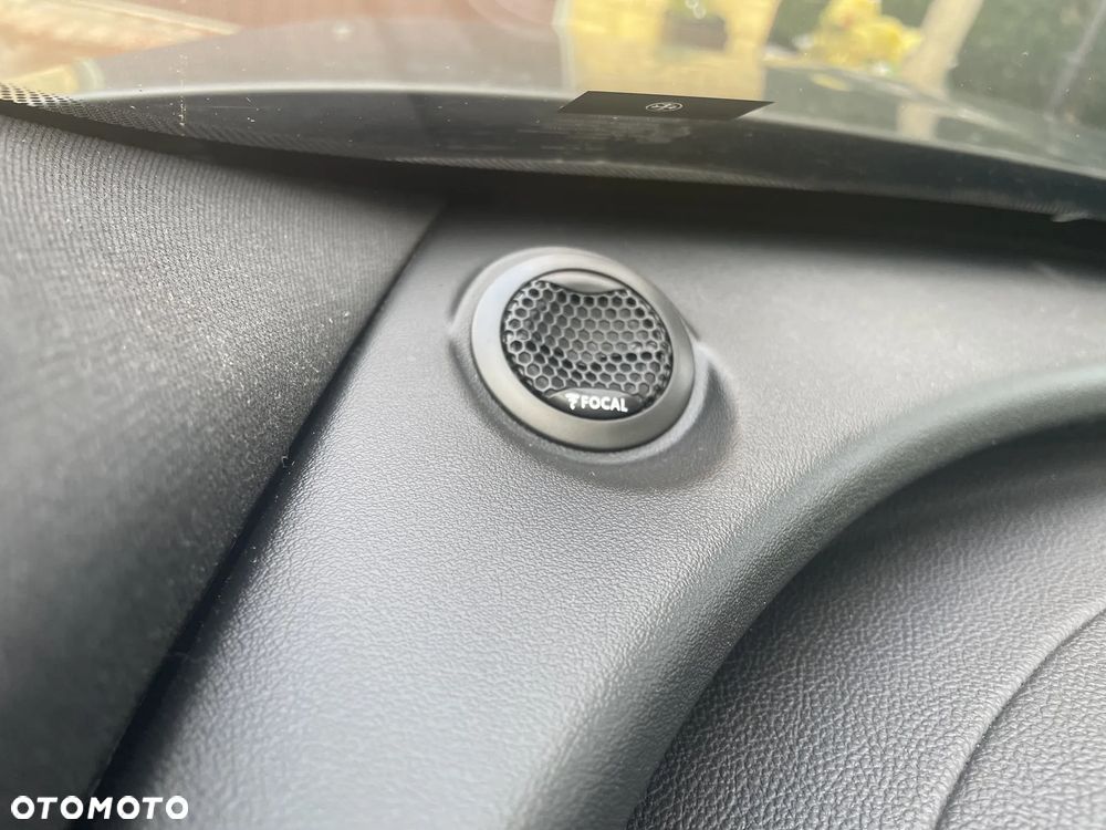 Jaguar XF 2.0 i4D R-Sport - 10