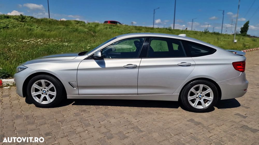BMW Seria 3 320d Aut. Sport Line - 13