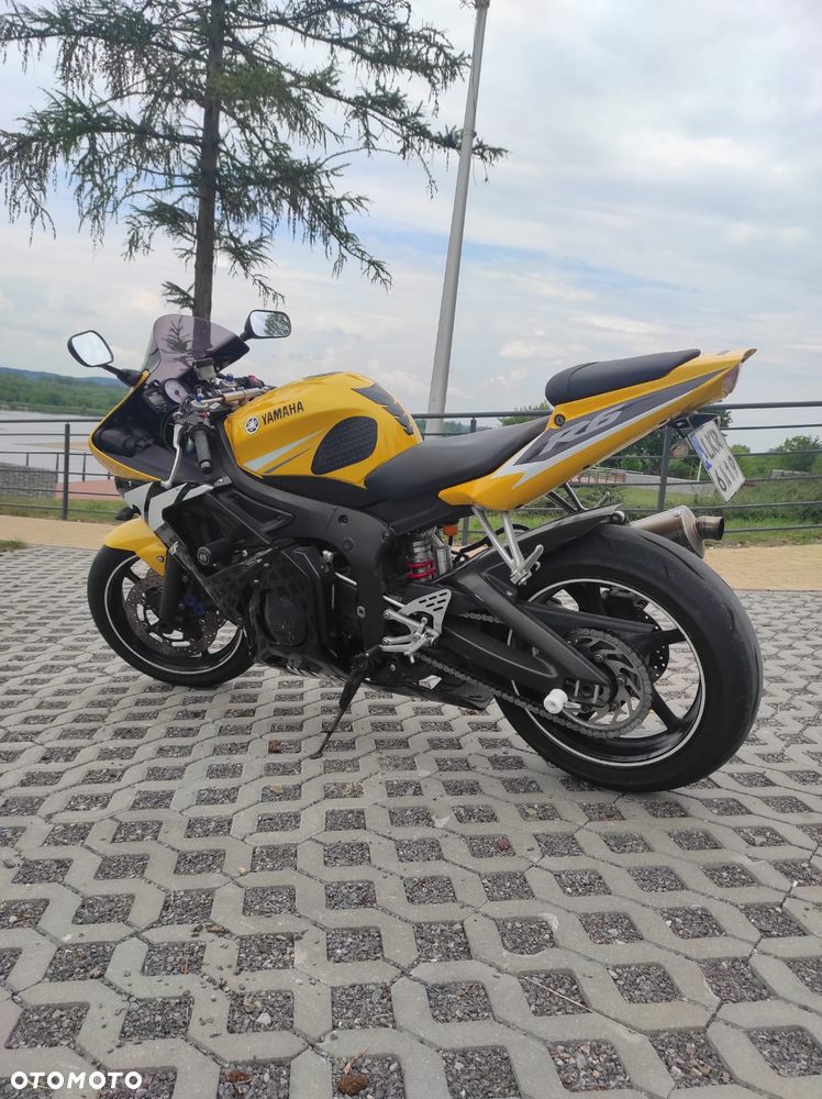 Yamaha YZF - 3