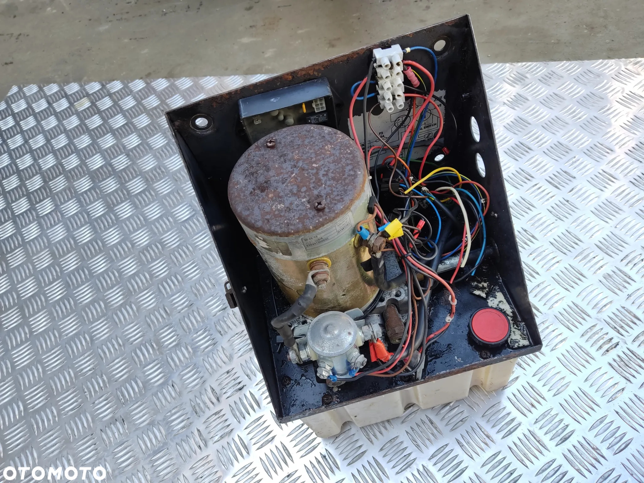 Silnik pompa Palfinger 24v - 4